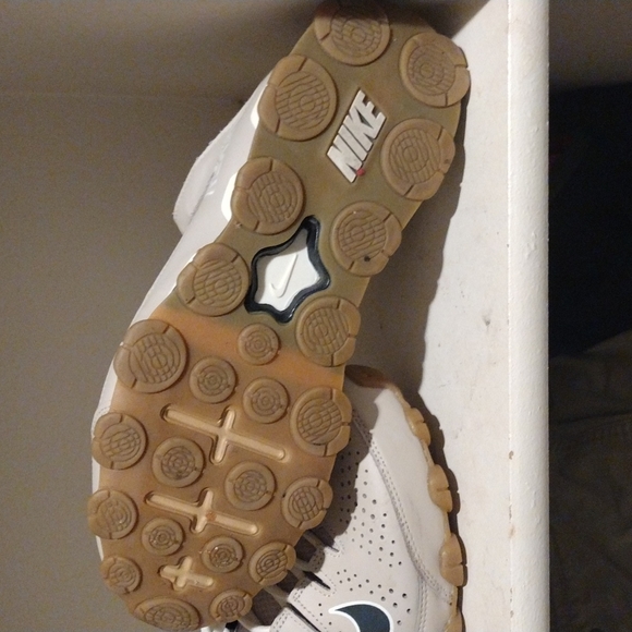 Brand New Nike react sz 9 - Picture 2 of 5